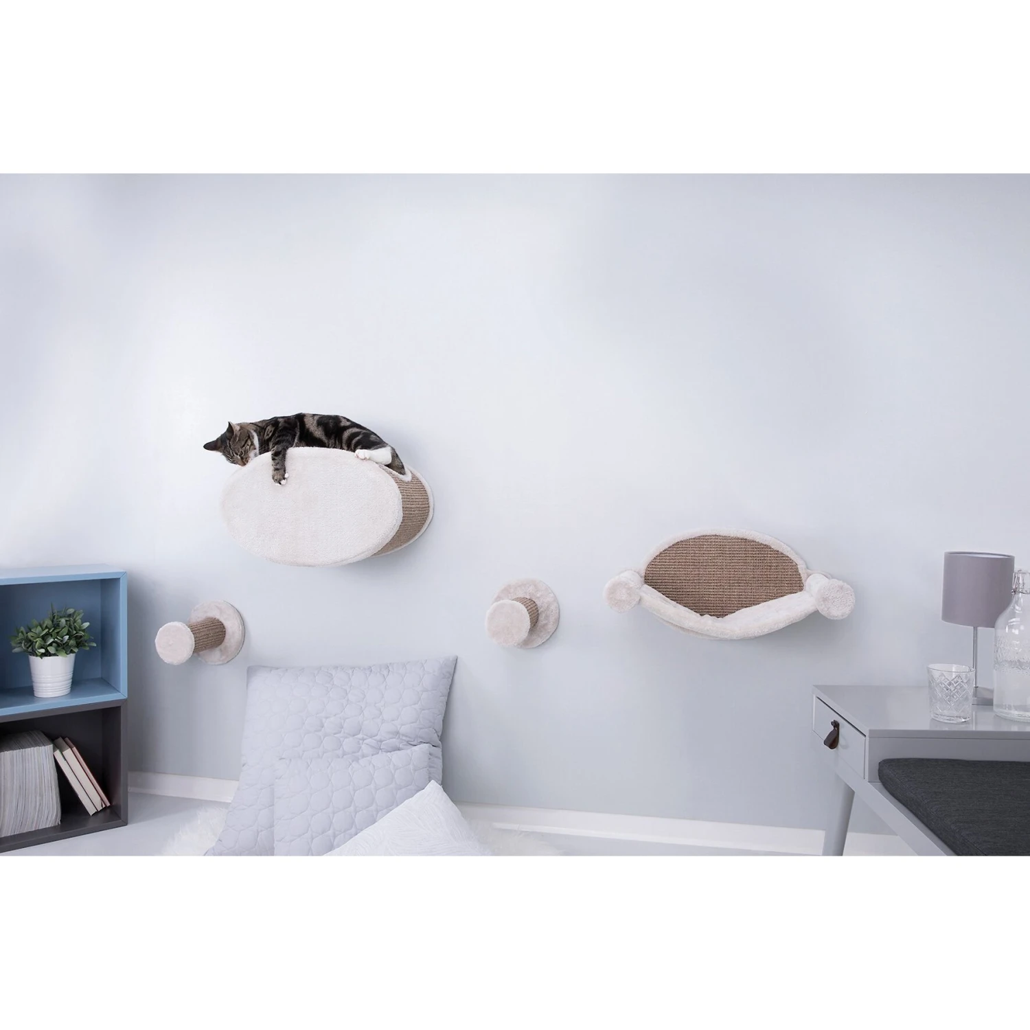 TRIXIE Lounger Wall Mounted Cat Shelves 5 TRIXIE Lounger Wall Mounted Cat Shelves - Image 3