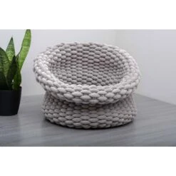 Mau Lifestyle Velvety Hand Woven Single Weave Cat Bed 11 Mau Lifestyle Velvety Hand Woven Single Weave Cat Bed -Cat Pet Supplies 221498 pt3. AC SS1800 V1581713049