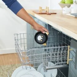 Frisco Cat Face Elevated Bamboo Non-Skid Ceramic Cat Bowl, Black, 1 Cups -Cat Pet Supplies 363383 PT6. AC SS1800 V1657657267